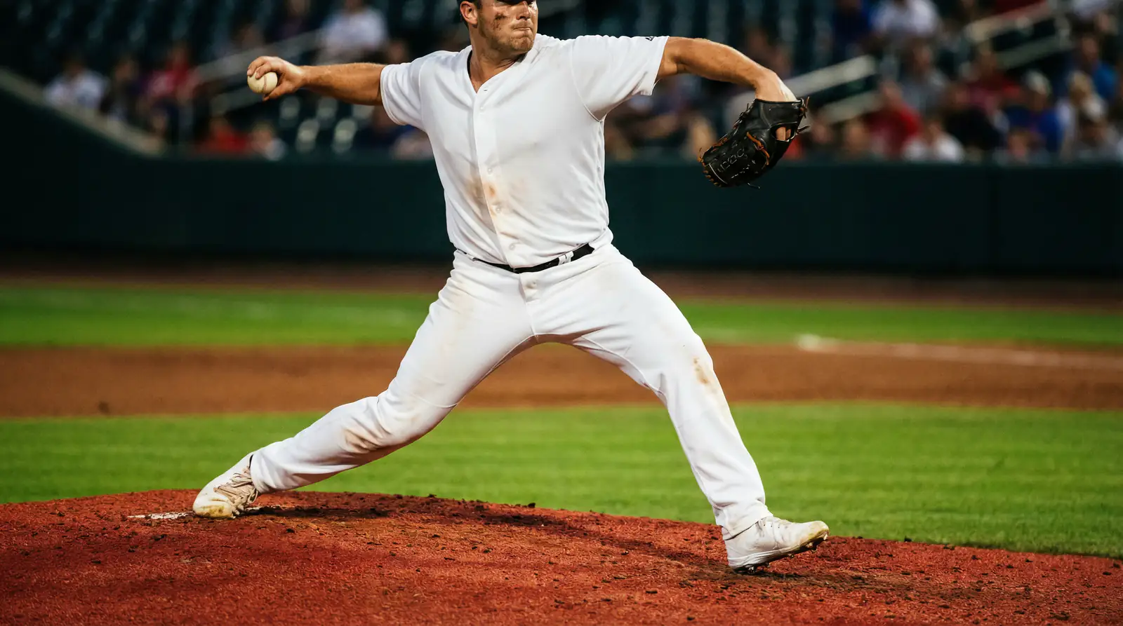 Starting Pitcher auf dem Mound bei einem MLB-Spiel als zentraler Faktor für Baseball-Wettanalyse